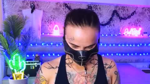 Freak online show from September 15, 10:50 am