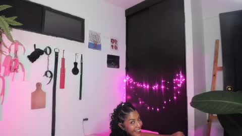 Lia Gomez online show from May 16, 1:57 am
