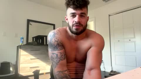 freakyfitking online show from December 3, 7:39 pm