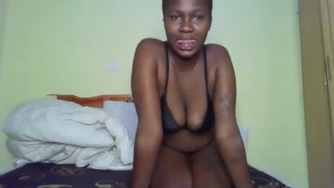 freakyg292511 online show from February 13, 9:12 am