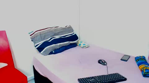 FreakyScarlet00 online show from October 11, 4:43 pm