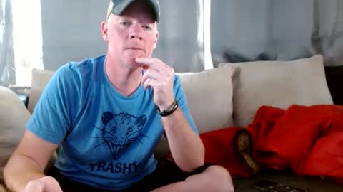 Freckle Freaks online show from March 1, 2:10 pm