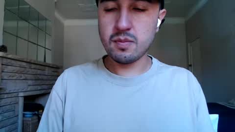 fred_555 online show from February 18, 1:10 am