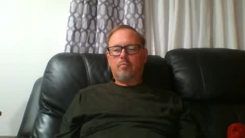 Just  Fred online show from June 7, 4:06 am