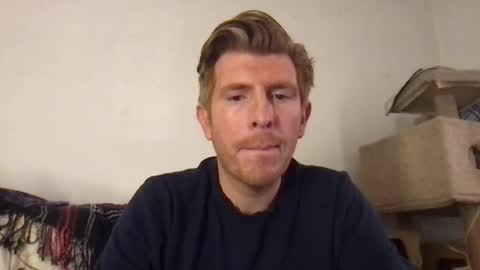 Freddy Foot Balls online show from February 6, 1:42 am