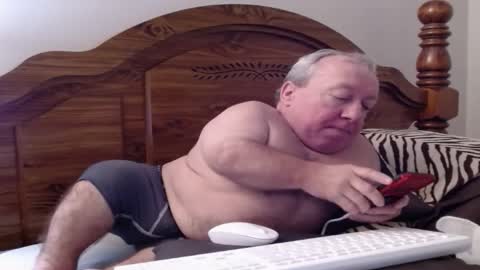 Cute Lil Man online show from November 12, 5:32 am