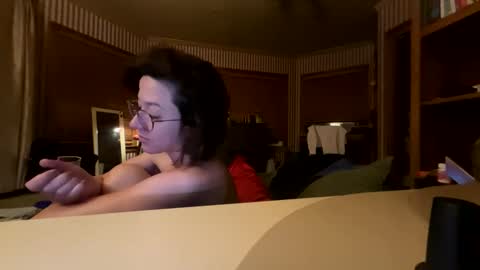 freethebirdclouds online show from September 17, 6:50 am