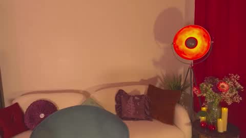 Louise or Lou 3 online show from February 26, 7:10 pm