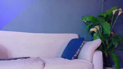 Xavier online show from October 13, 1:29 am