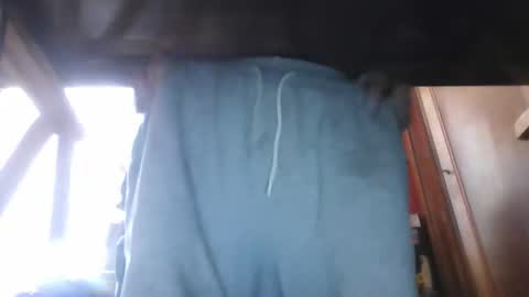 frenchpapalover online show from April 7, 12:40 pm