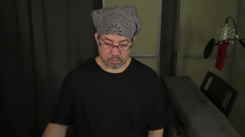 freqmoar online show from March 7, 3:34 pm