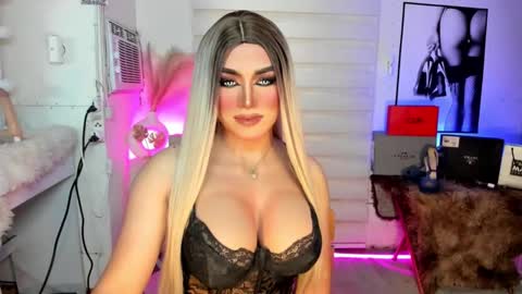 Miss Frea  online show from September 30, 2:11 am