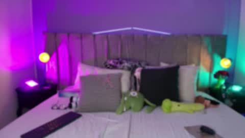 Freya online show from February 11, 2:13 pm