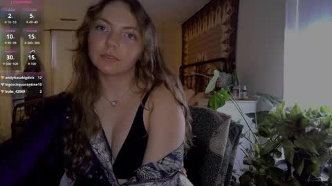 Freya online show from March 5, 9:02 pm