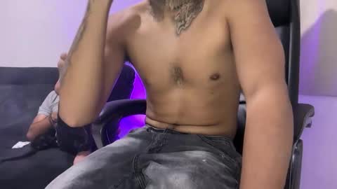 freyva_ online show from February 28, 2:59 am