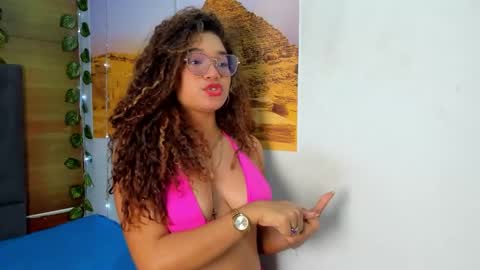 Frezzita online show from October 17, 9:19 pm