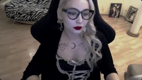 Lilith online show from November 19, 11:53 am