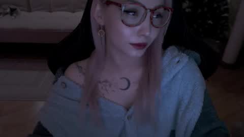 Lilith online show from February 10, 9:51 pm