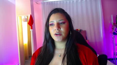 frreeya online show from January 7, 9:14 pm