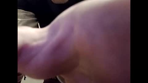 fuckdutchy1998 online show from December 22, 3:52 pm