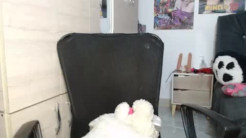 Mia and Gary  online show from November 23, 3:37 am