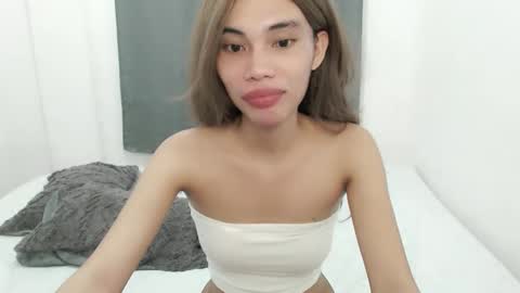 fuckingsexy143 online show from October 28, 1:06 am