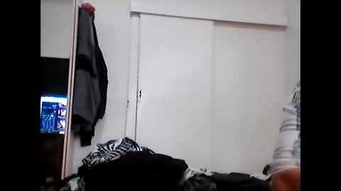 Pizzaz online show from March 1, 3:43 am