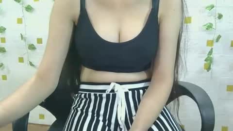 full_fun_girl55 online show from January 14, 5:37 am