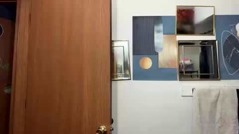 Linnys Palace online show from December 15, 6:48 pm