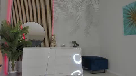 Jessy online show from February 6, 5:44 am