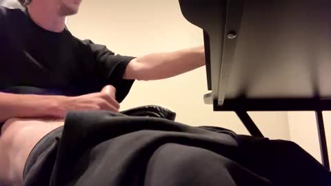 fuzzie_07 online show from January 13, 11:52 am