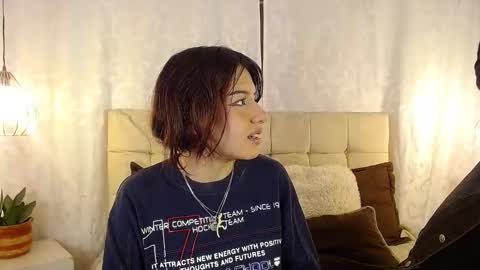 FIRE AND FOX online show from March 12, 2:34 pm