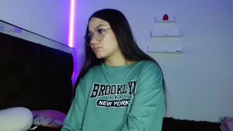 Victoria online show from March 4, 11:00 pm