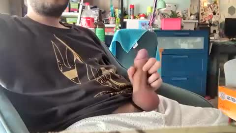 g0w0d645468 online show from July 14, 2:33 pm