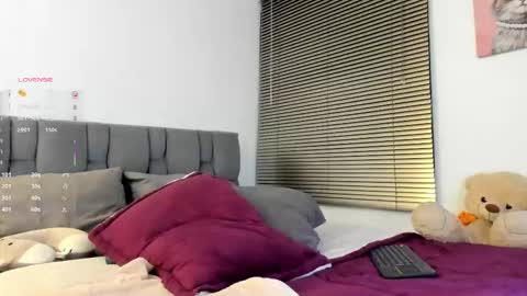 Gabriela  online show from February 20, 1:49 am