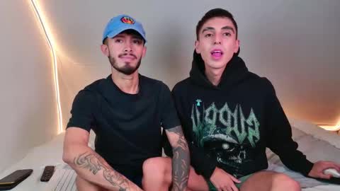 gabriel_and_geronimo online show from January 6, 12:25 am