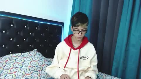 gabriel_x18 online show from February 25, 5:00 am