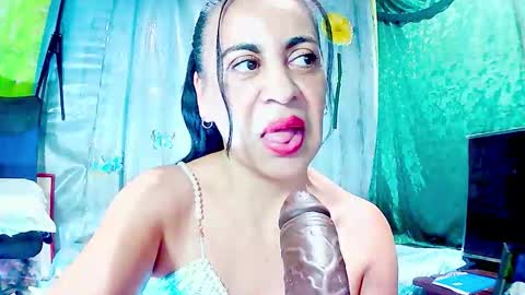 Gabriella Lopez online show from November 22, 2:15 pm