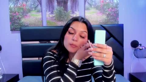 gabrielabotero online show from December 13, 7:40 pm