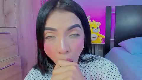 Gabriela Evans MS online show from March 23, 11:54 pm