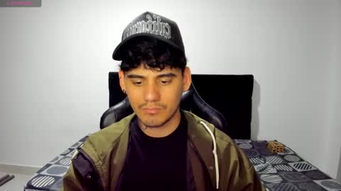 Snapshot of gabrieljr99 chatting on September 19, 4:38 am Gabe online show from September 19, 4:38 am