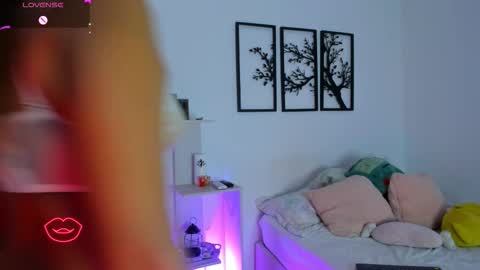 Gabriella online show from February 4, 9:08 pm