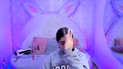 Gaby online show from April 11, 7:18 pm