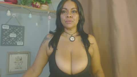 Snapshot of gaby_sant chatting on September 15, 9:27 pm Gabriela Here you will see a lot of sensuality I want you to feel and see that it is real online show from September 15, 9:27 pm