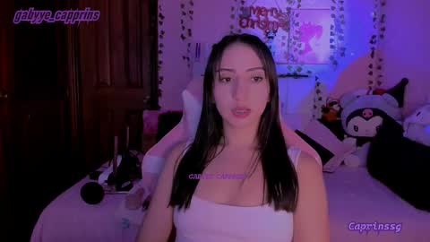 gabyye capprins online show from December 18, 1:12 am