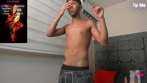 Gael  online show from April 18, 7:58 pm