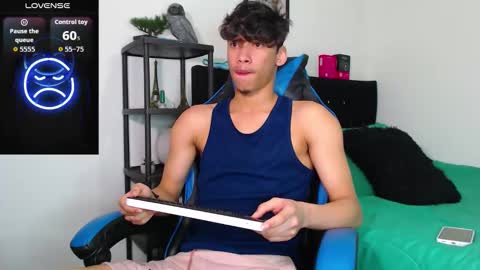 gael_jones online show from November 2, 2:28 pm