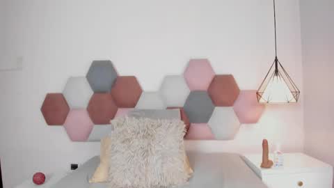 GahiaBelucci online show from April 8, 6:11 pm