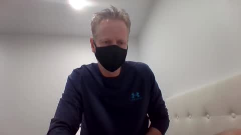 gamerboy200 online show from January 18, 11:47 pm