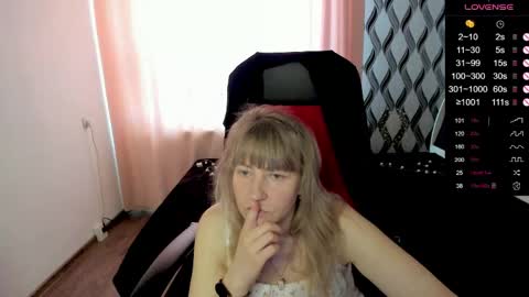 Janette online show from April 14, 9:23 am